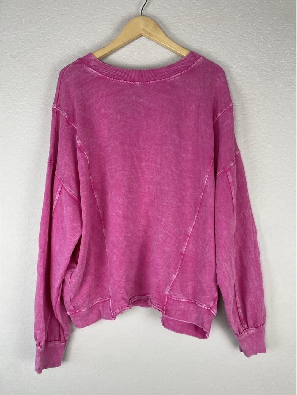 NWT Bucketlist Oversized Sweatshirt L Fuchsia Pink Acid Wash Crewneck Distressed